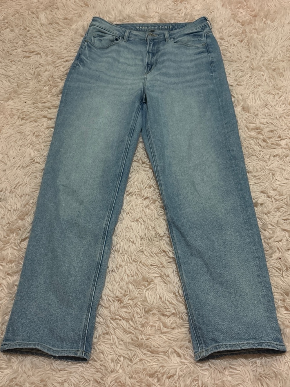 American Eagle mom straight Jean size 8